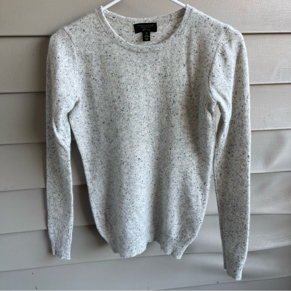 Cashmere Charter Club Sweaterโ XS Grey Quiet Luxury Capsule Neutral Minimalist